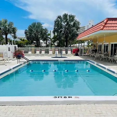 Siesta Harbor-Beach Access, Canal Views, Pool,Spa